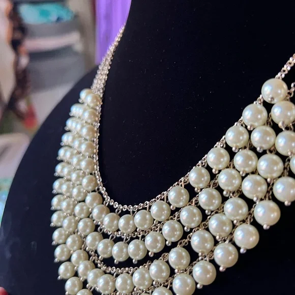 Beautiful 4-tiered pearl necklace. Costume jewelry - Picture 6 of 6